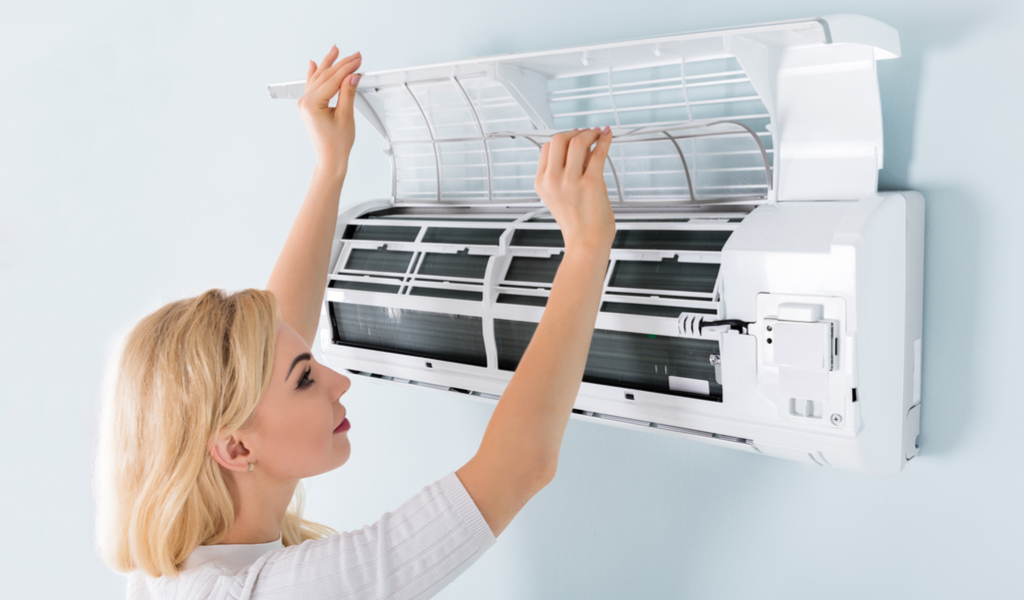 Air conditioning maintenance tips for Farmers Branch, TX