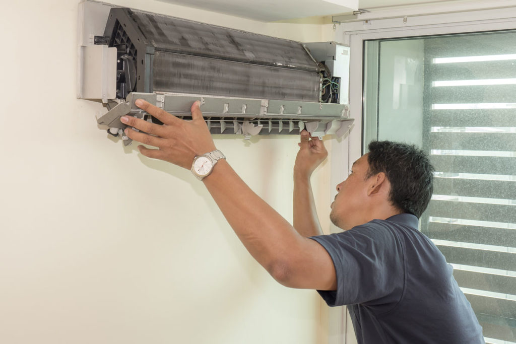 Benefits of Calling an Air Conditioning Repair Expert in Farmers Branch, TX