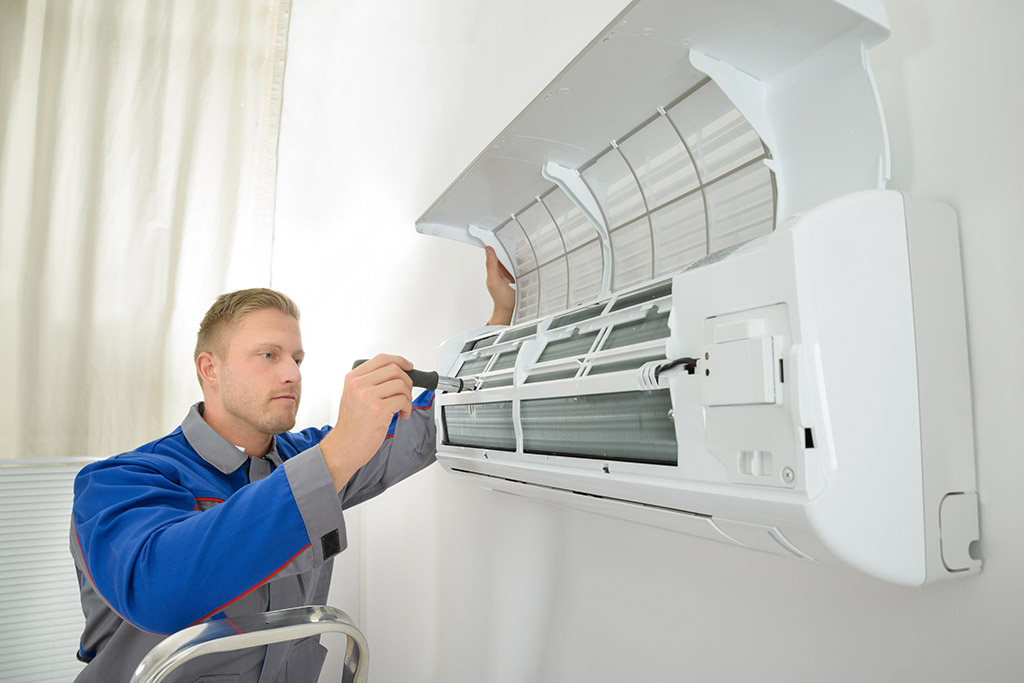 5 Telltale Signs Your Air Conditioner Needs Repair | Air Conditioner Repair in Dallas, TX