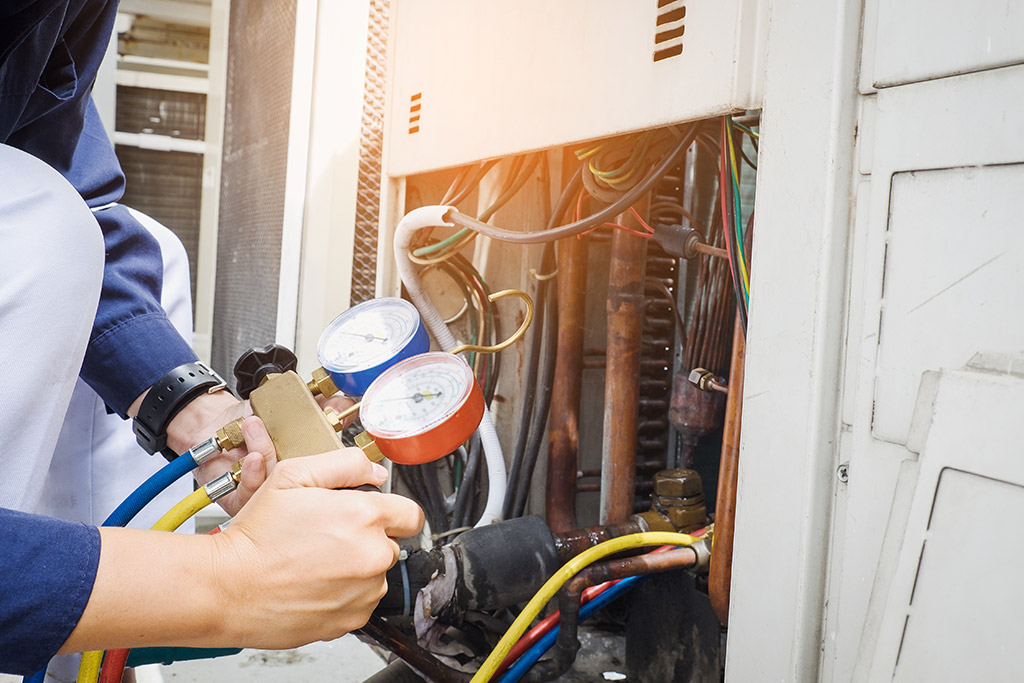 Air Conditioning Repair Irving, TX : What HVAC Services You Should Leave to the Pros