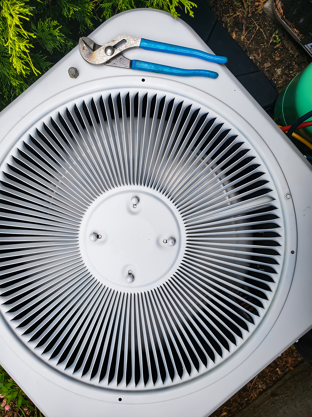 6 Factors to Consider When Choosing an HVAC Repair Professional | Heating and Air Conditioning Repair in Plano, TX