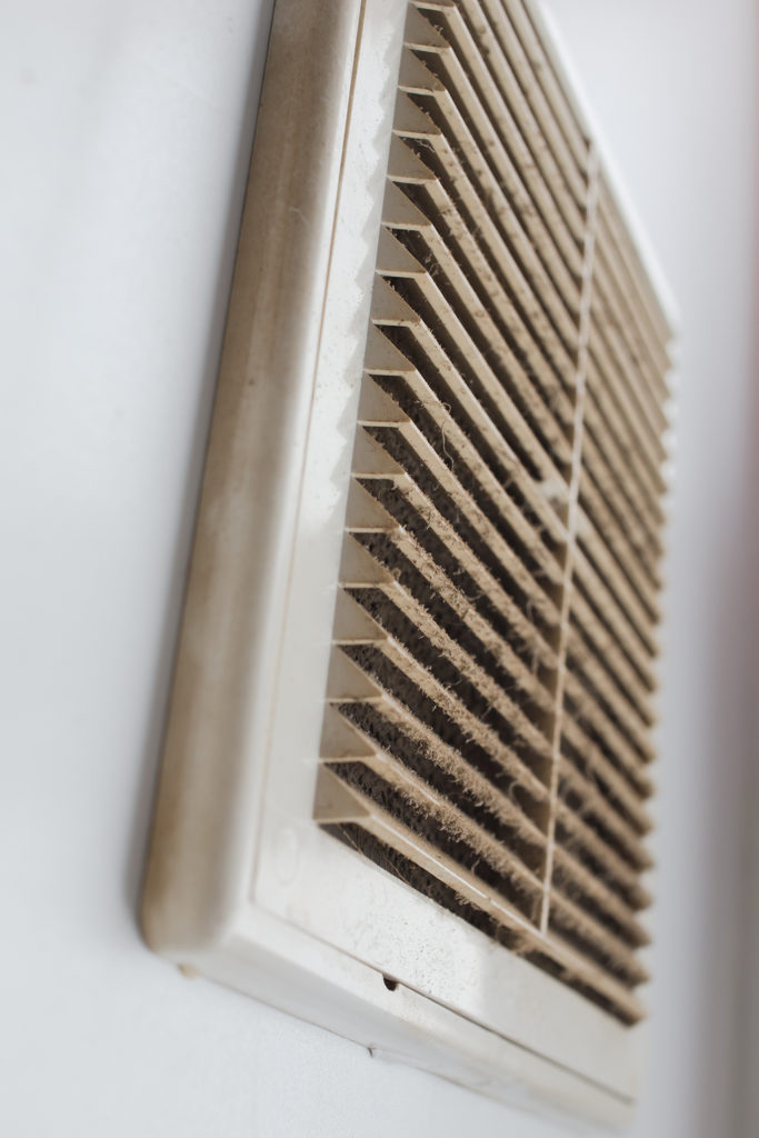 Tips-by-Professionals-to-Improve-Efficiency-of-Heating-and-AC-in-Farmers-Branch,-TX